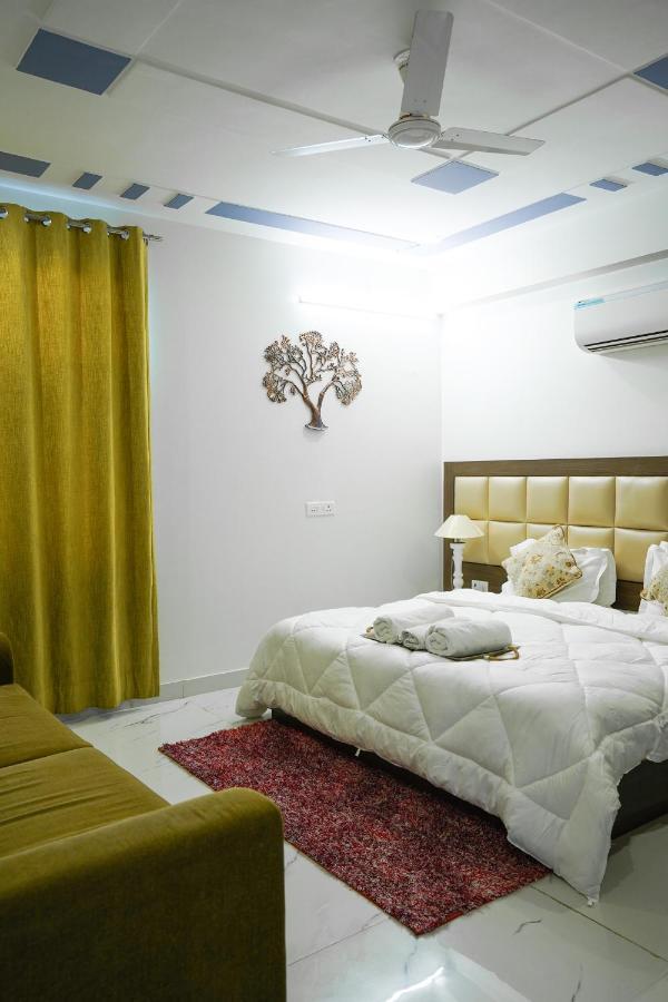 Lime Tree Service Apartment - Near Artemis Hospital ,Ґурґаон Екстер'єр фото